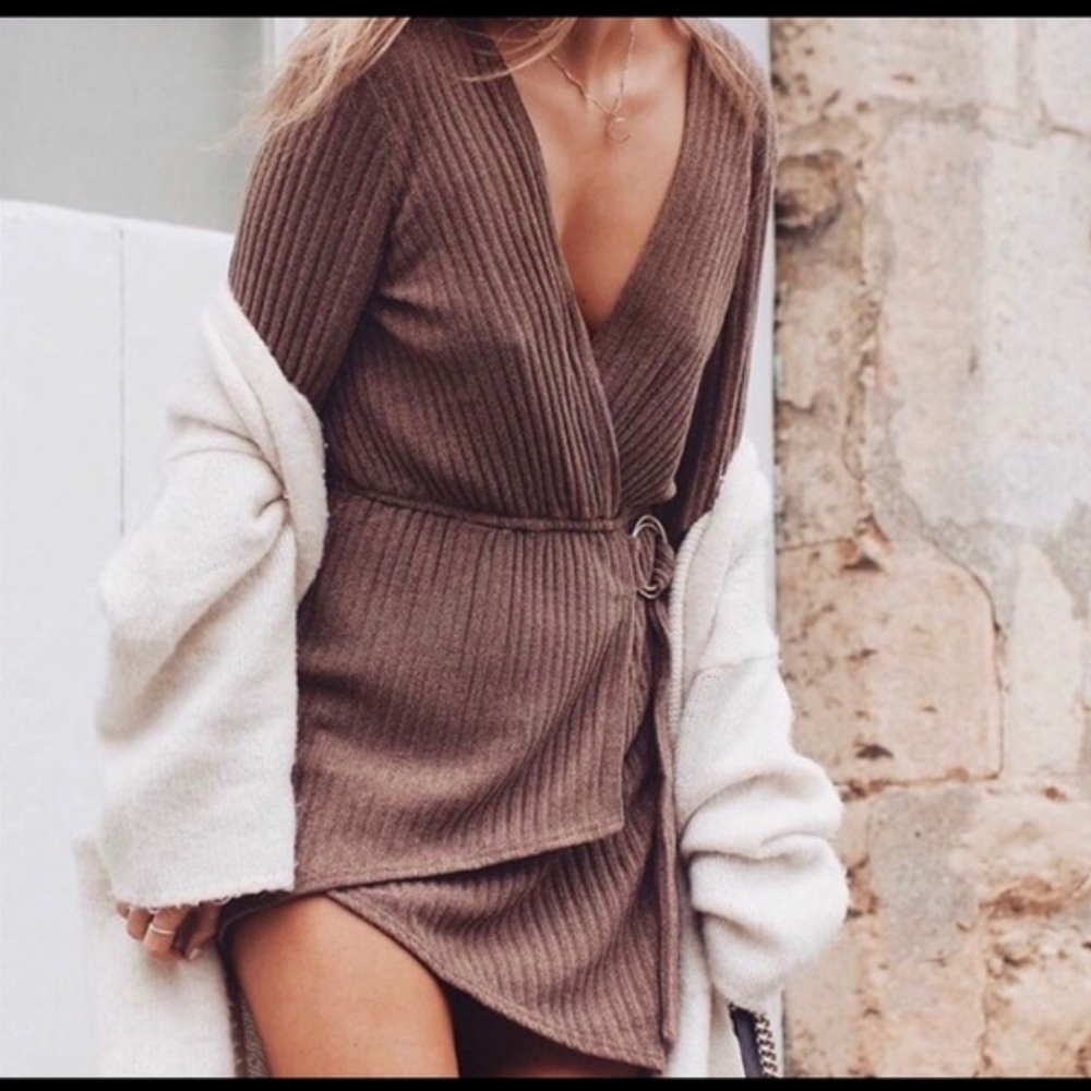 S 🐦 BO Skirt sizeL Knitted Sweater Dress Wrap Around Look w/ Belted Closure